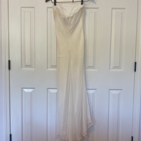 Strapless Sequined Flower Dress - Picture 4 of 6